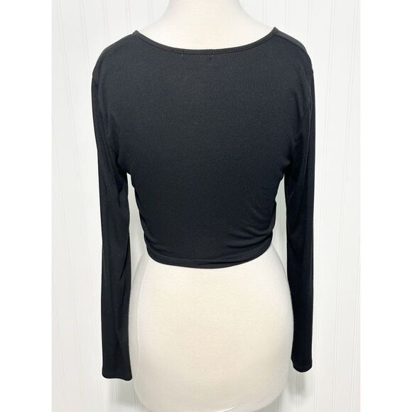Charlotte Russe Womens Ring Linked Cut Out Long Sleeve Crop Top Black Size Large - Picture 6 of 10
